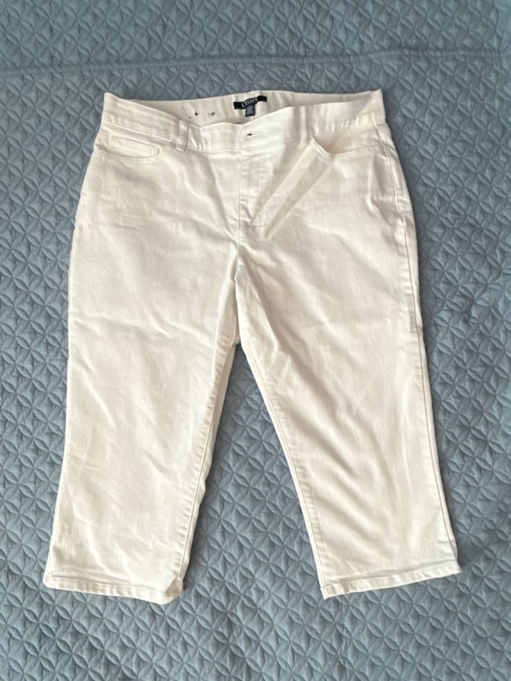 Chaps Women's White capris size 16 NWOT